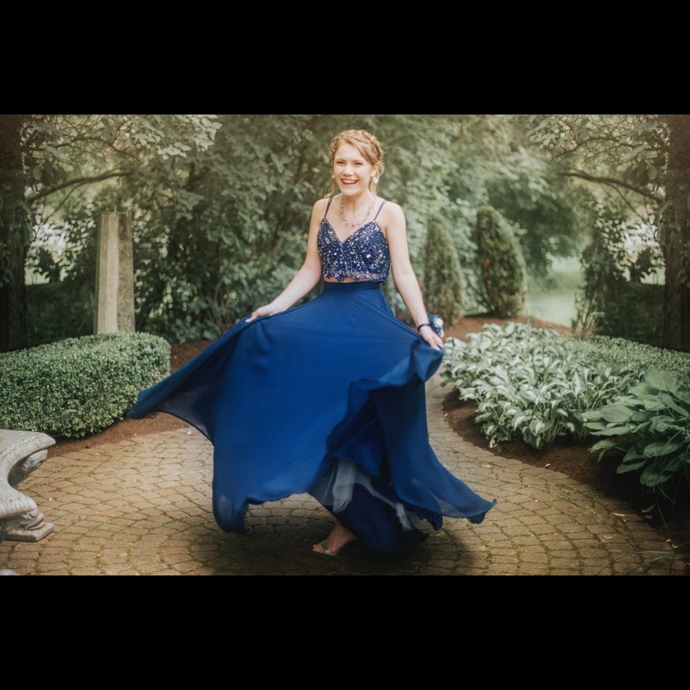 Navy blue two piece prom dress!